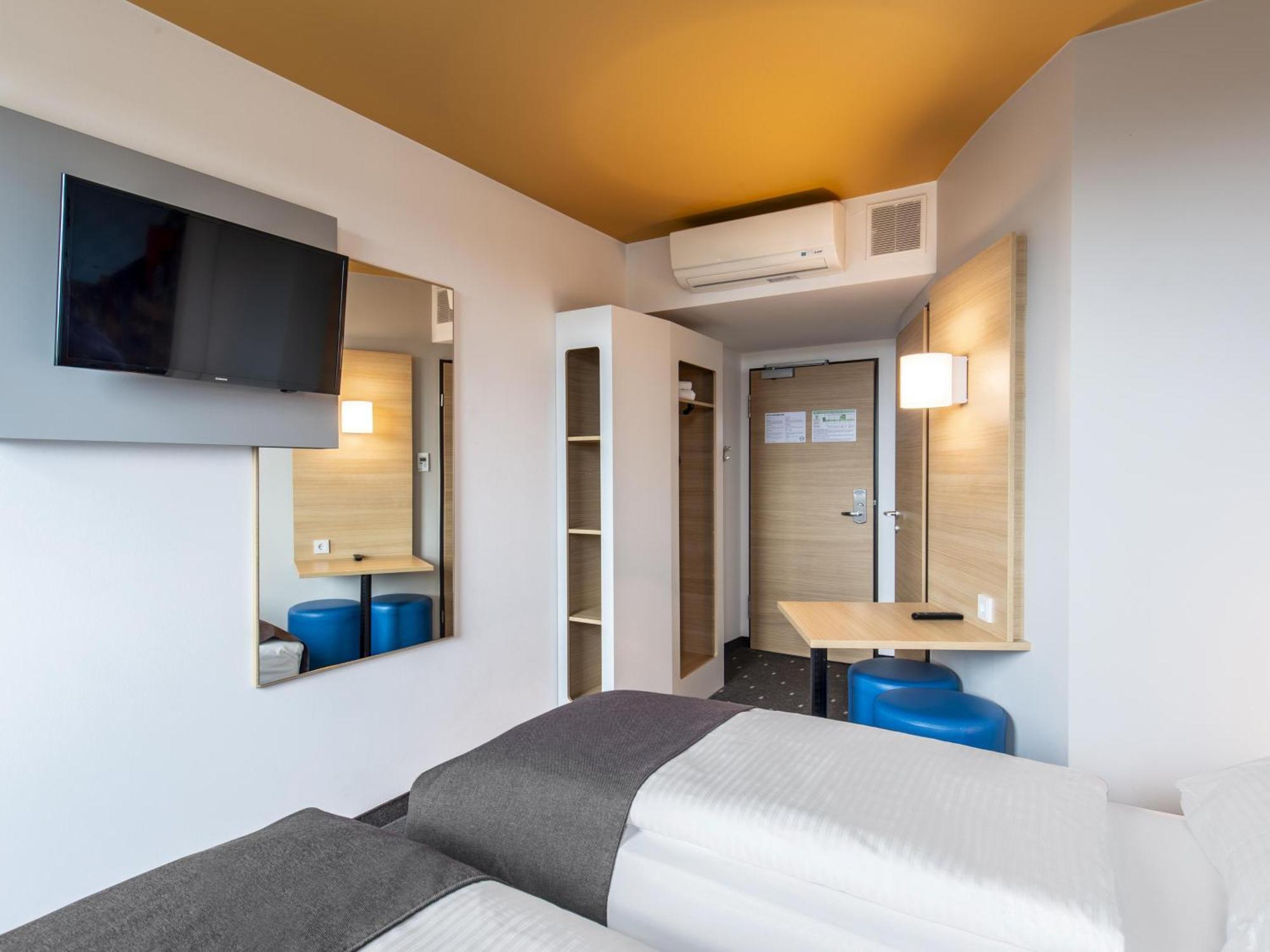 B&B Hotel Landshut Buitenkant foto