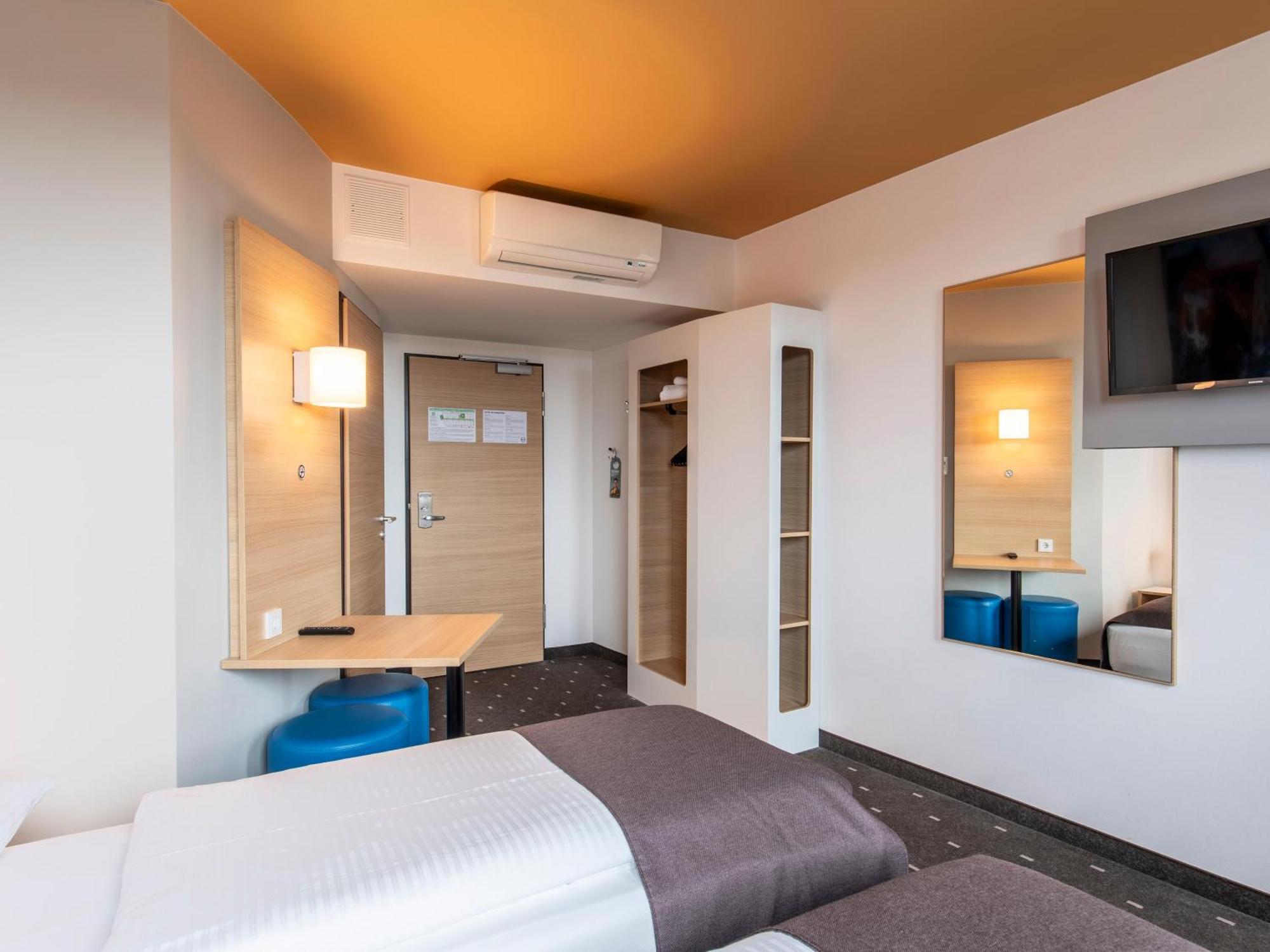 B&B Hotel Landshut Buitenkant foto